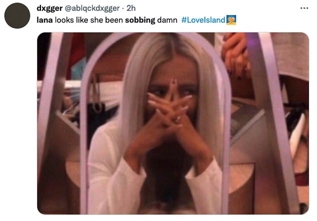 1674462469 135 Love Island star Tanyels mother clumsily snubs Ron