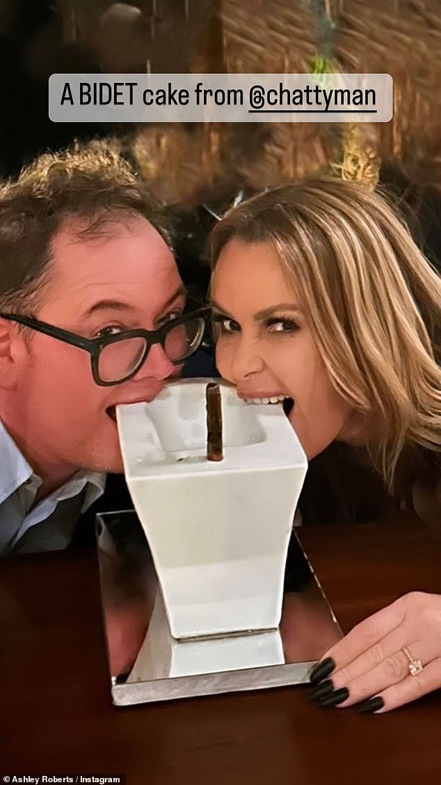 Talkative man!  Amanda was also joined by her close friend comedian Alan Carr, 46, after they filmed their road trip series The Italian Job together