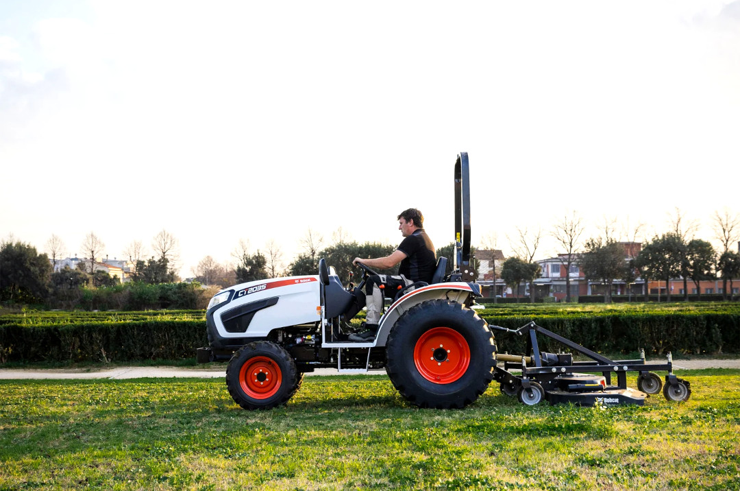 1698449794 376 Bobcat Compact Tractor Ideal for landscape gardening and earthworks