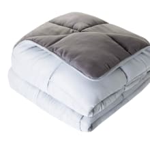 Product image of Linenspa's quilted all-season down alternative