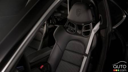 The seat of the Porsche 911 S/T 2024